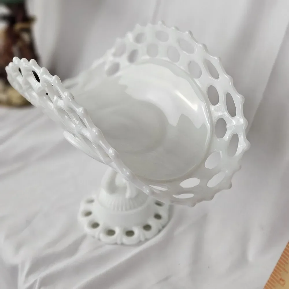 Vintage Westmoreland Milk Glass Doric Lace Banana Stand 11 5/8